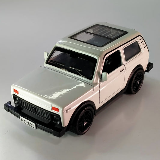 Lada Niva 1:64
