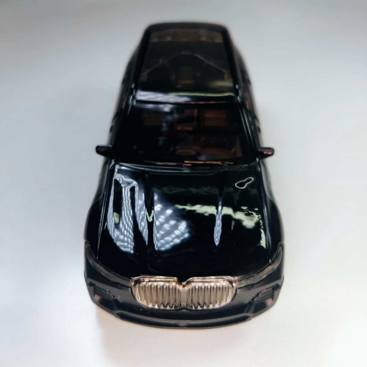 BMW X7 1:64